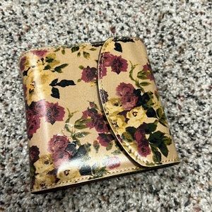 Patricia Nash wallet